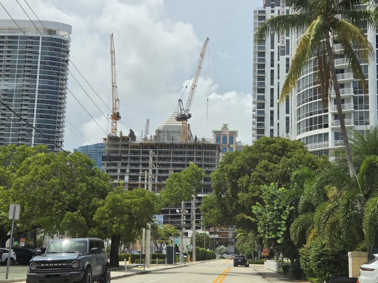 A Quiet Shift Along the Florida Coast: Where Luxury Buyers Are Looking Now